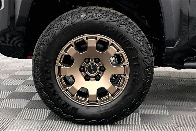 2025 Toyota Tacoma 4WD Trailhunter Hybrid Image 9 of 40
