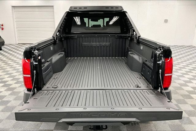 2025 Toyota Tacoma 4WD Trailhunter Hybrid Image 10 of 40
