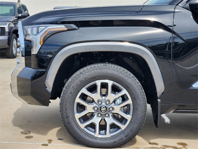 Vehicle image 5 of 23