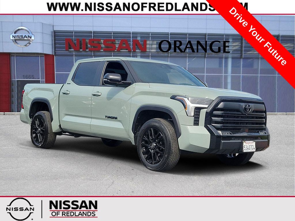 2025 Toyota Tundra Limited Image 1 of 40