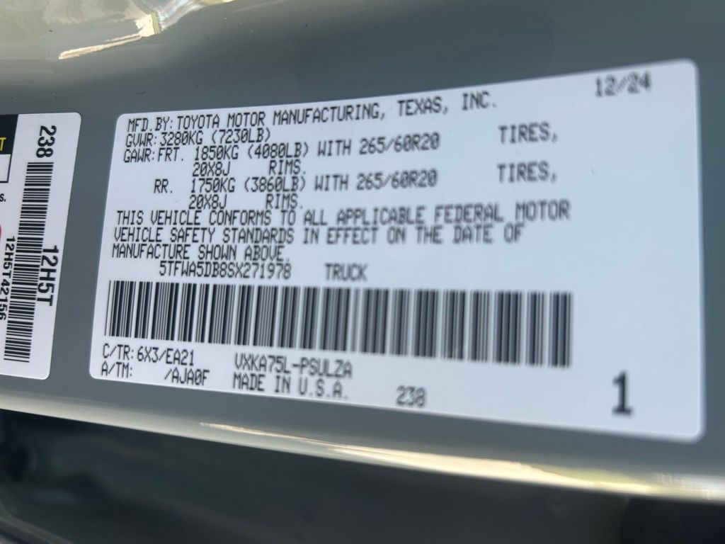Vehicle image 40 of 41