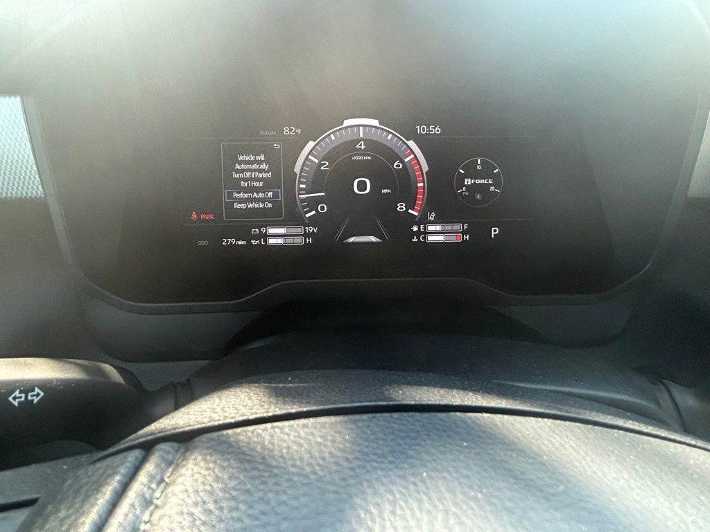 Vehicle image 19 of 41