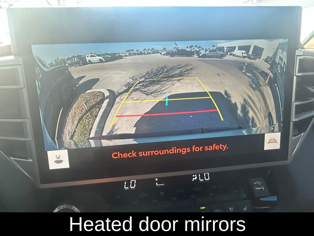 Vehicle image 13 of 41