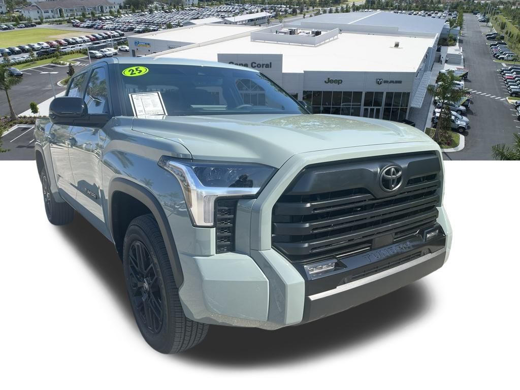 Vehicle image 4 of 41