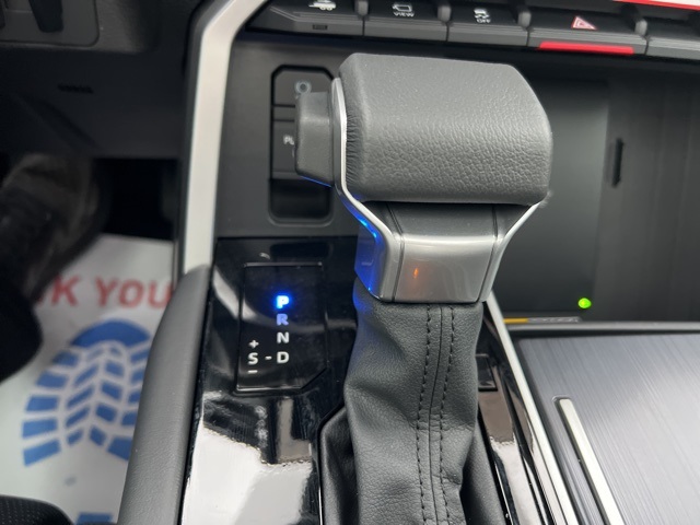 2025 Toyota Tundra Platinum Image 31 of 70