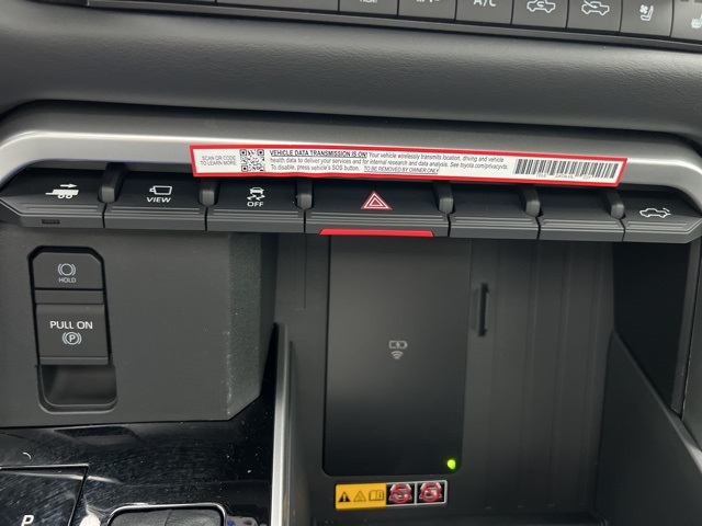 2025 Toyota Tundra Platinum Image 30 of 70