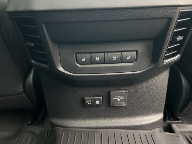 2025 Toyota Tundra Platinum Image 44 of 70