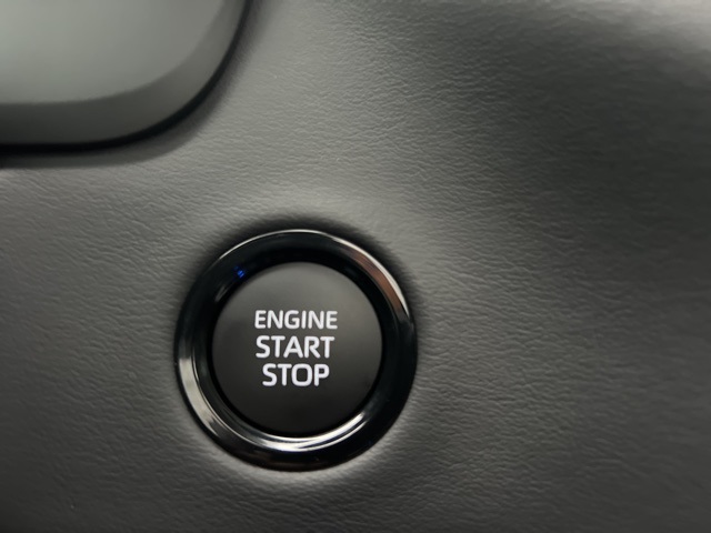 2025 Toyota Tundra Platinum Image 37 of 70