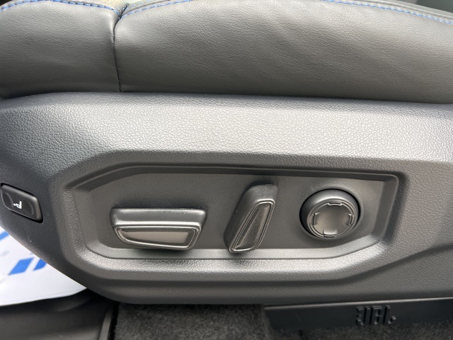 2025 Toyota Tundra Platinum Image 18 of 70