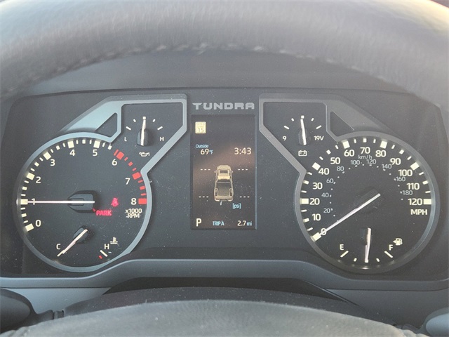 Vehicle image 11 of 22