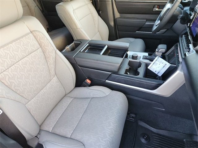 Vehicle image 10 of 22