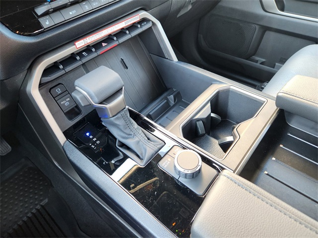 Vehicle image 16 of 22