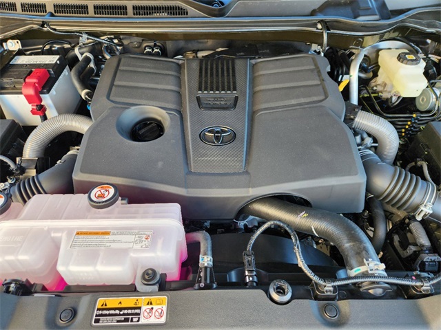 Vehicle image 21 of 22
