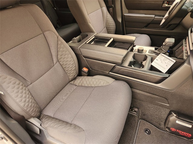 Vehicle image 10 of 22
