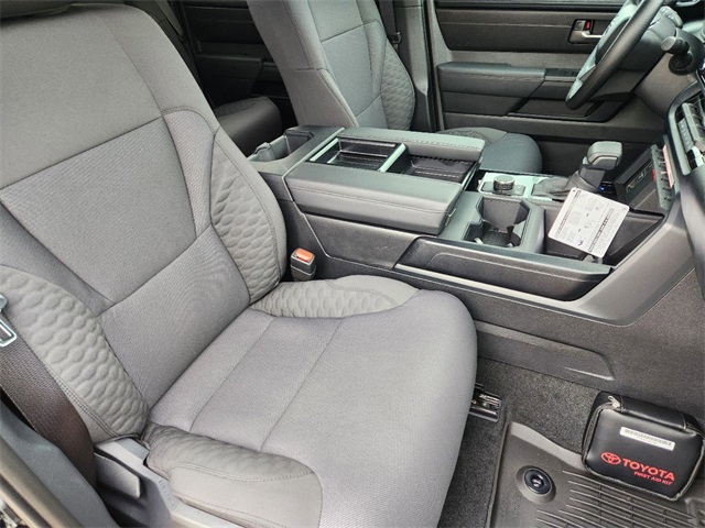 Vehicle image 10 of 22