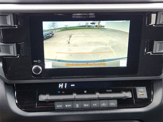 Vehicle image 13 of 22