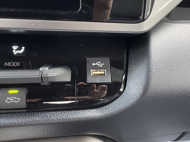 2025 Toyota Tundra SR Image 26 of 39