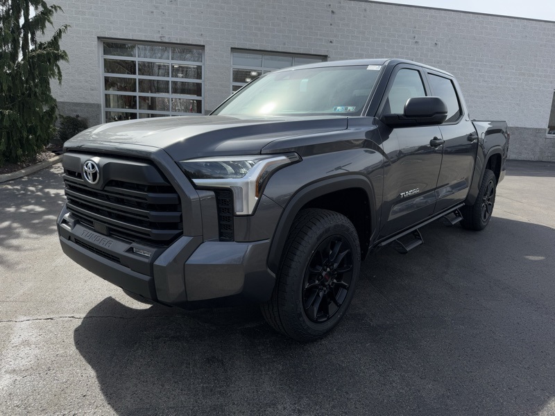2025 Toyota Tundra SR Image 1 of 39