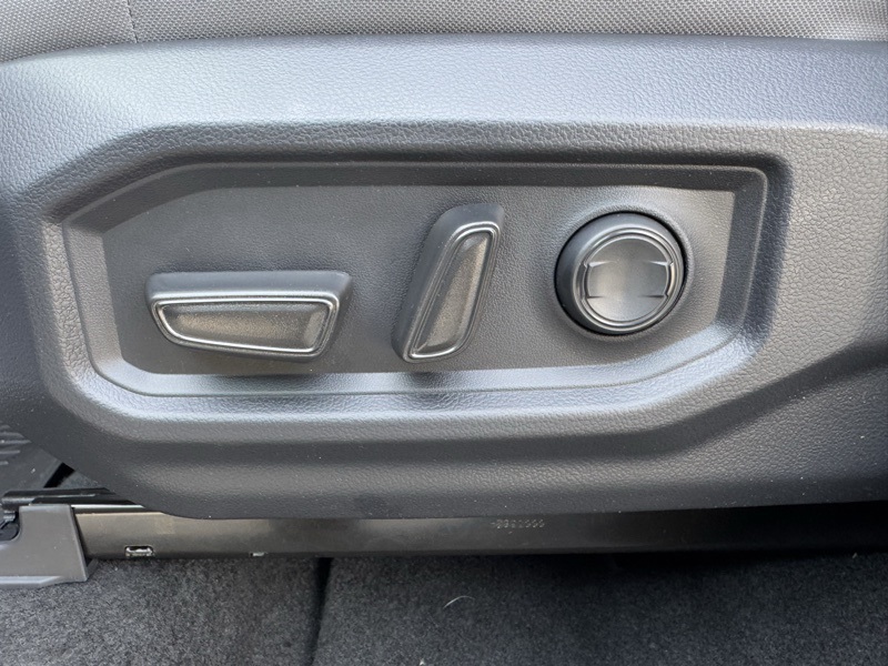 2025 Toyota Tundra SR Image 37 of 39