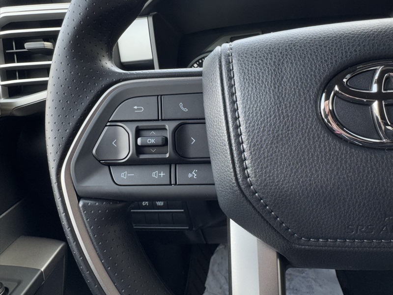 2025 Toyota Tundra SR Image 36 of 39