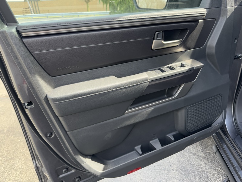 2025 Toyota Tundra SR Image 20 of 39