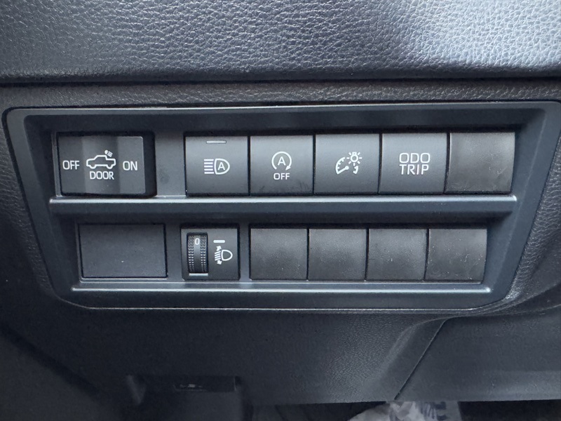 2025 Toyota Tundra SR Image 23 of 39