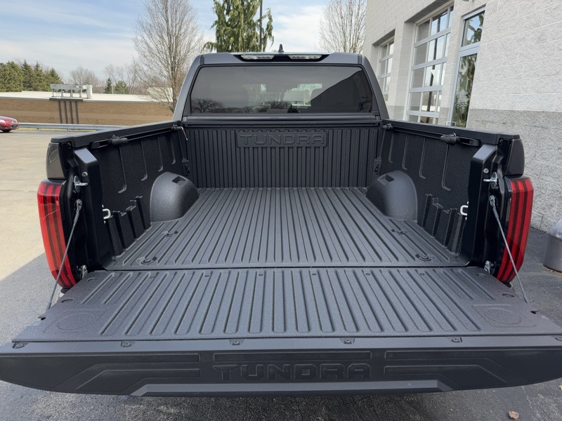 2025 Toyota Tundra SR Image 9 of 39