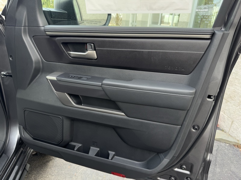 2025 Toyota Tundra SR Image 22 of 39