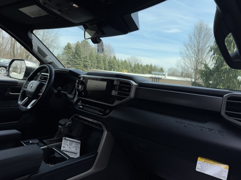 2025 Toyota Tundra SR Image 15 of 39