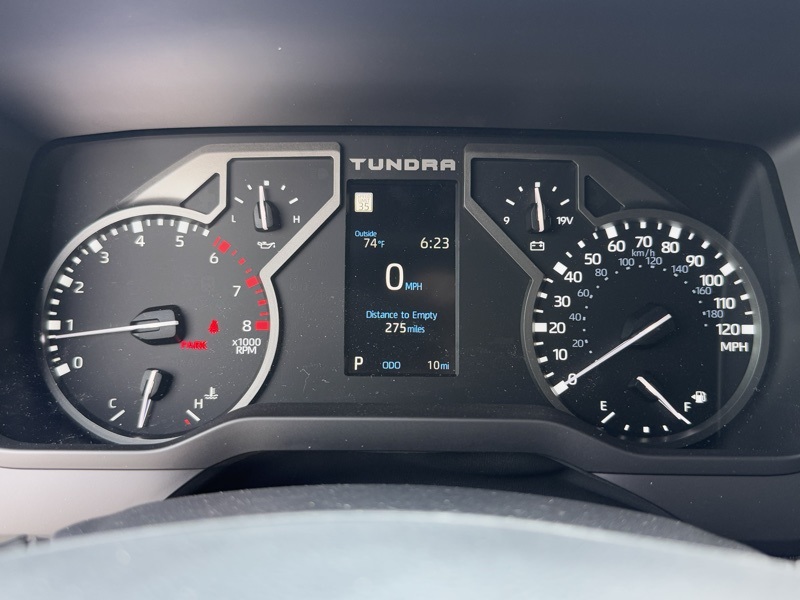 2025 Toyota Tundra SR Image 16 of 39