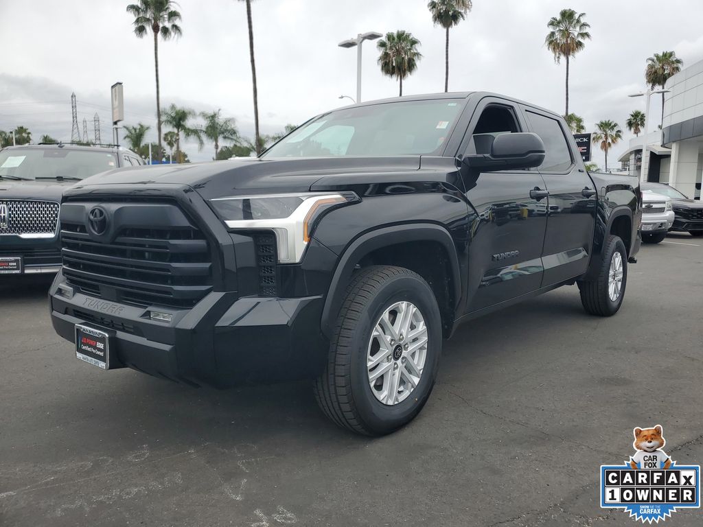 2025 Toyota Tundra SR5 Image 1 of 31