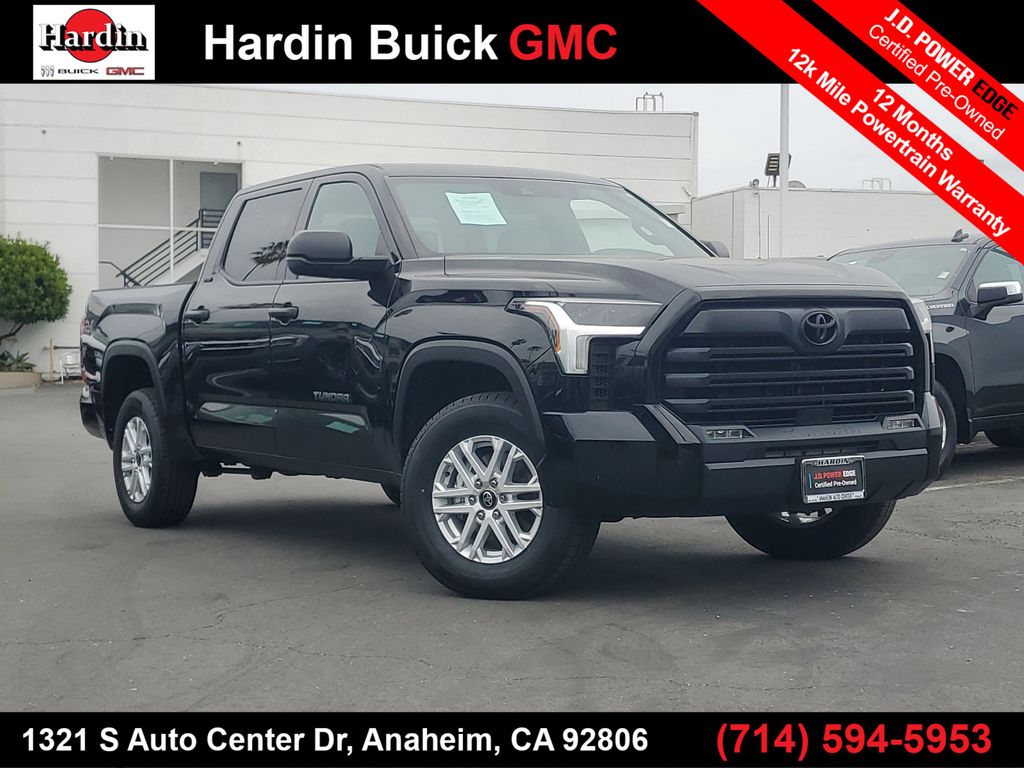 2025 Toyota Tundra SR5 Image 3 of 31