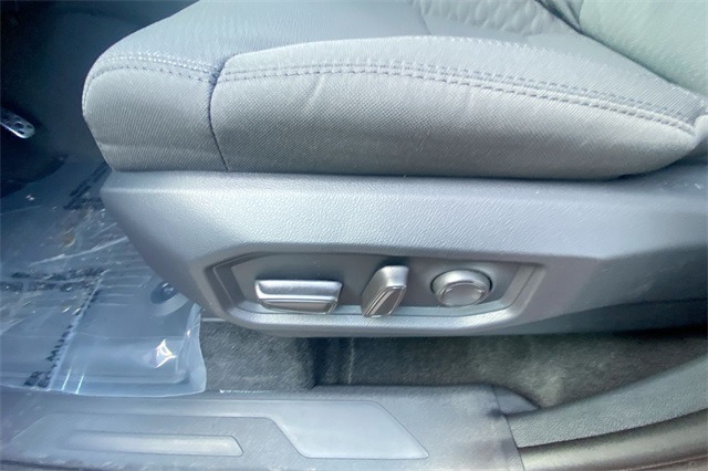 Vehicle image 12 of 24