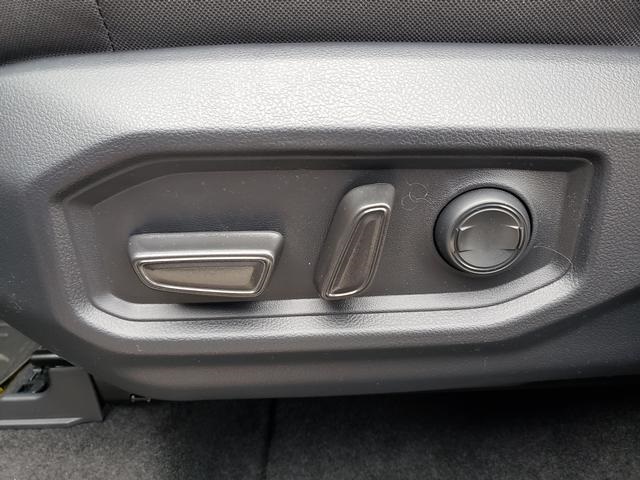 2025 Toyota Tundra SR5 Image 16 of 21