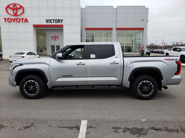 2025 Toyota Tundra SR5 Image 8 of 21