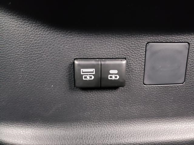 2025 Toyota Tundra SR5 Image 15 of 21