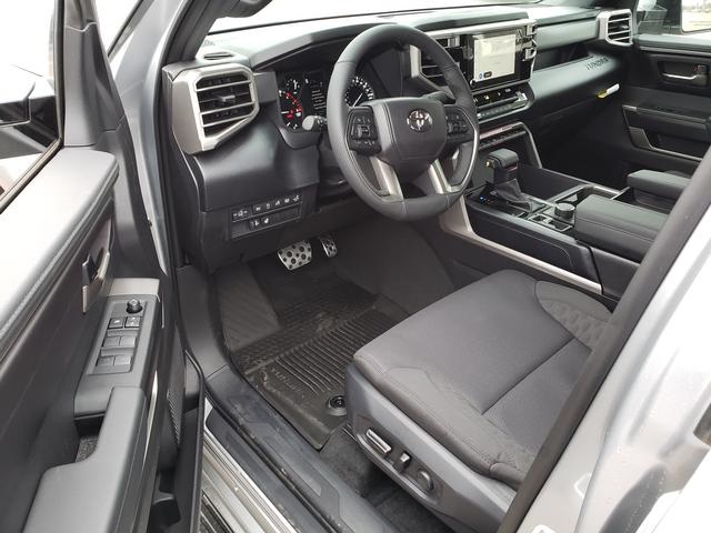 2025 Toyota Tundra SR5 Image 10 of 21