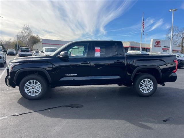 Vehicle image 8 of 32