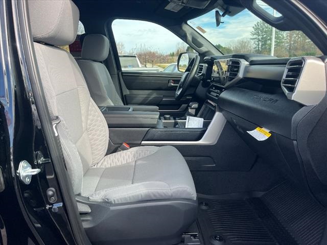 Vehicle image 11 of 32