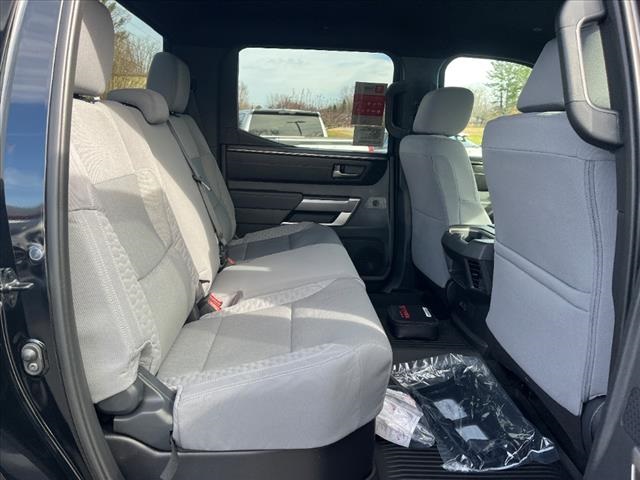Vehicle image 12 of 32