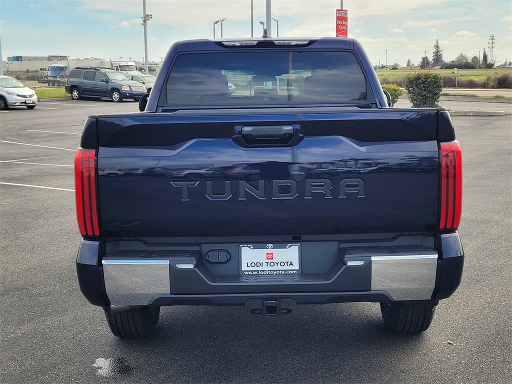 Vehicle image 6 of 12