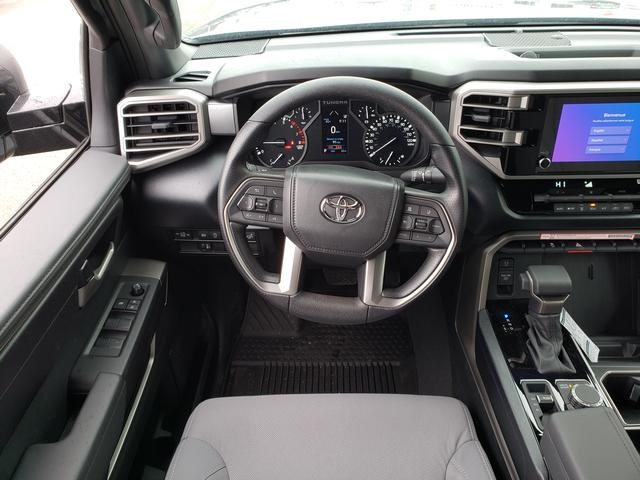 2025 Toyota Tundra SR5 Image 14 of 21