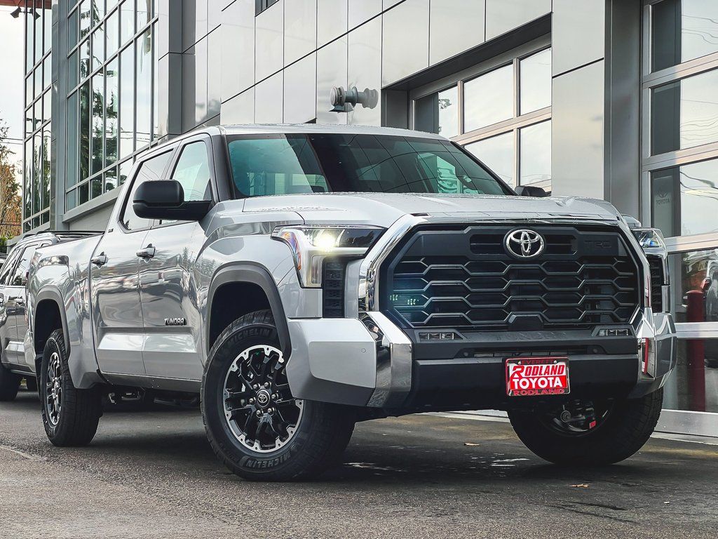 2025 Toyota Tundra SR5 Image 6 of 21