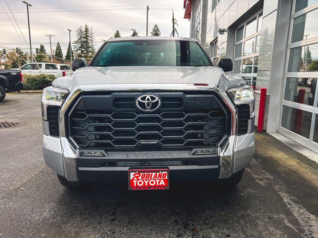 2025 Toyota Tundra SR5 Image 2 of 21