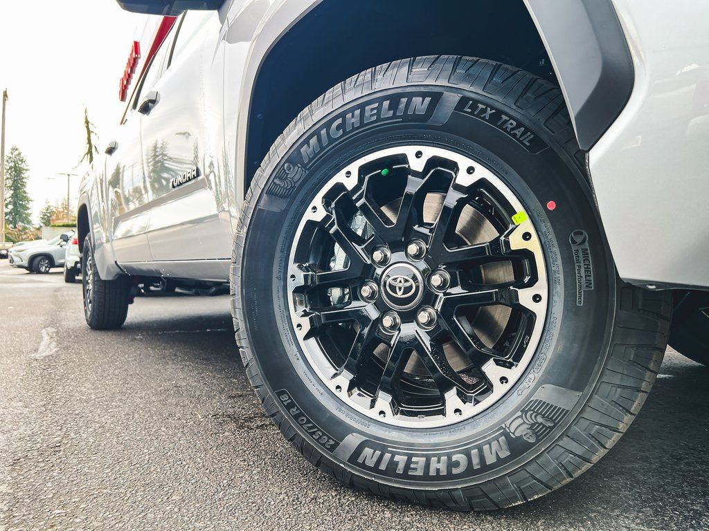 2025 Toyota Tundra SR5 Image 8 of 21