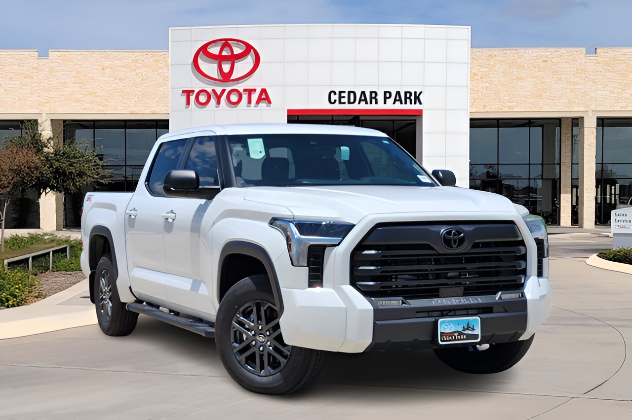 Vehicle image 24 of 26
