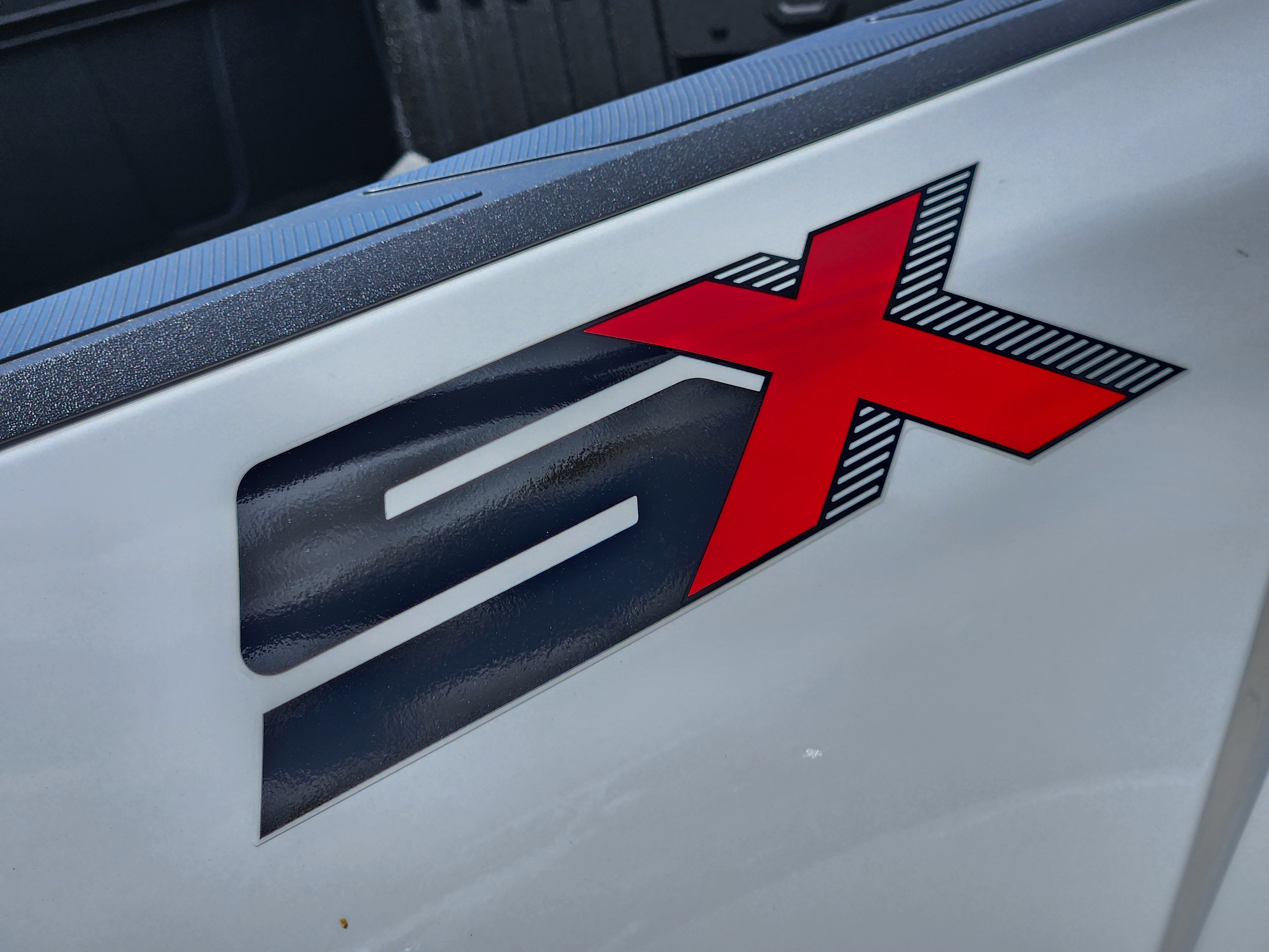 Vehicle image 8 of 26