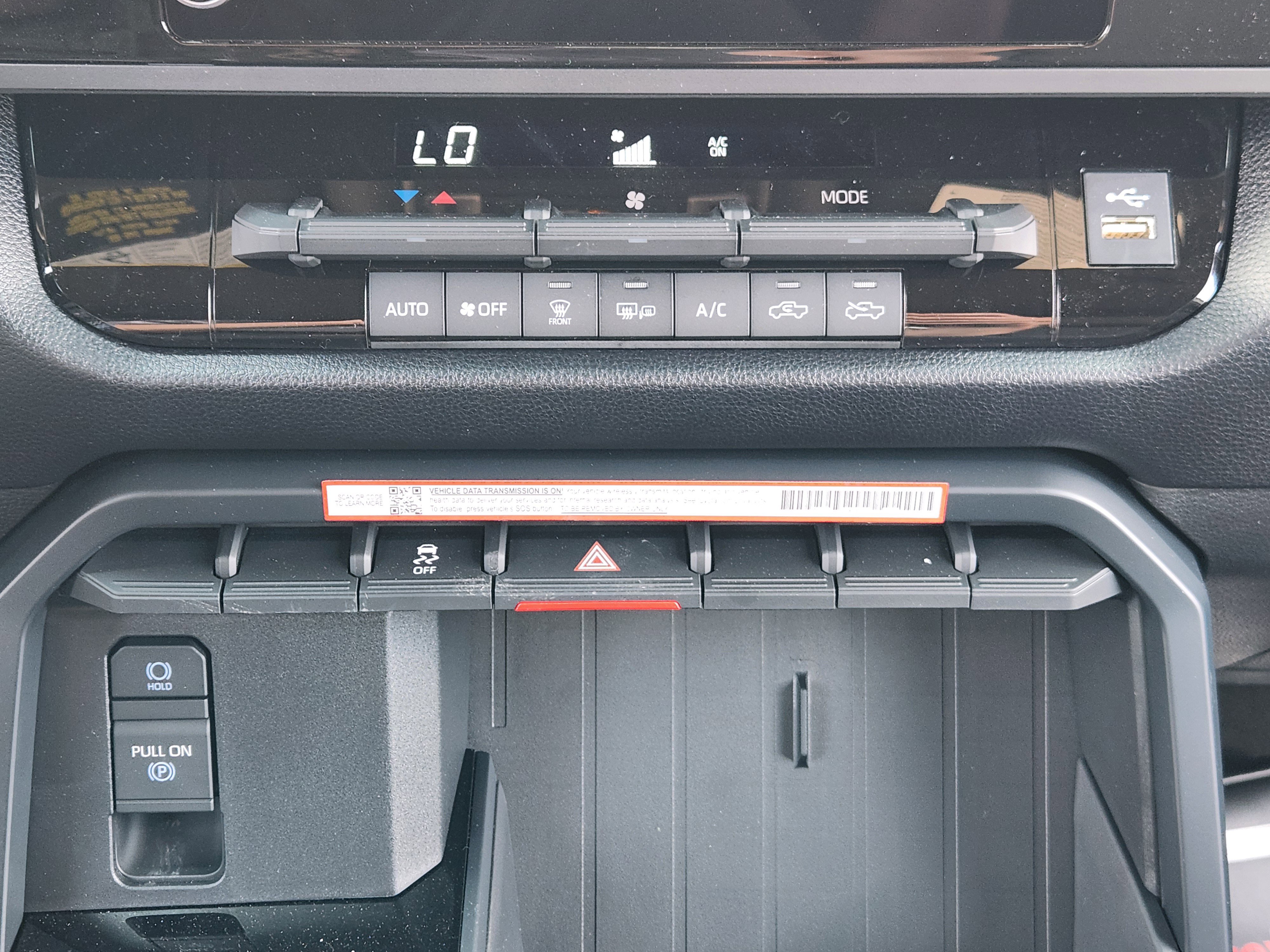 Vehicle image 14 of 26