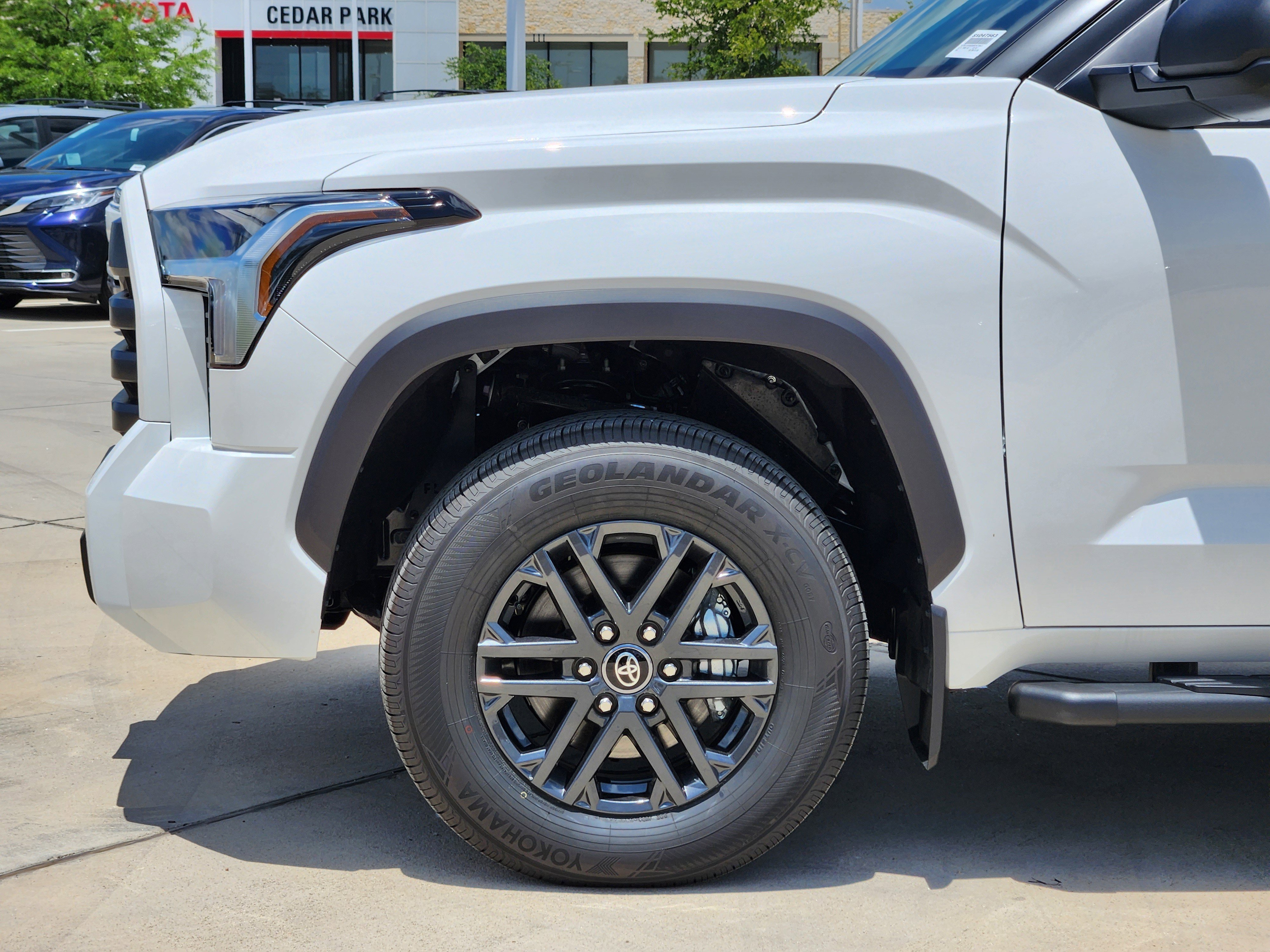 Vehicle image 6 of 26