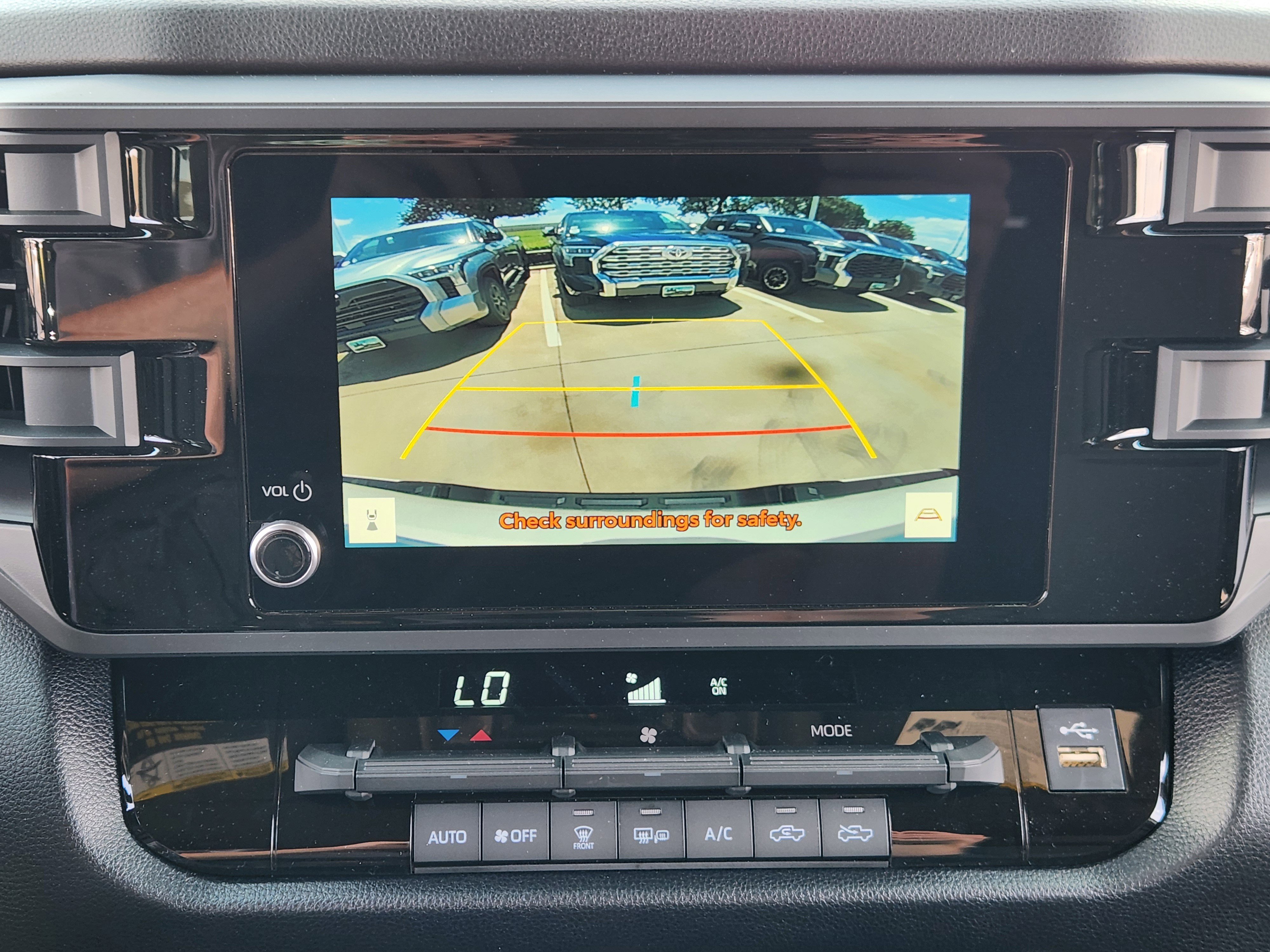 Vehicle image 13 of 26